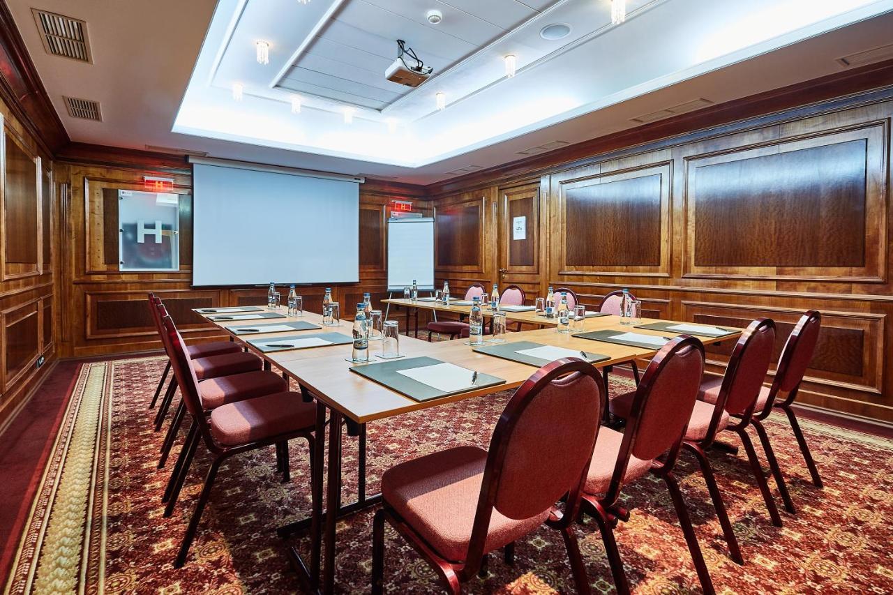 Grand Continental Hotel