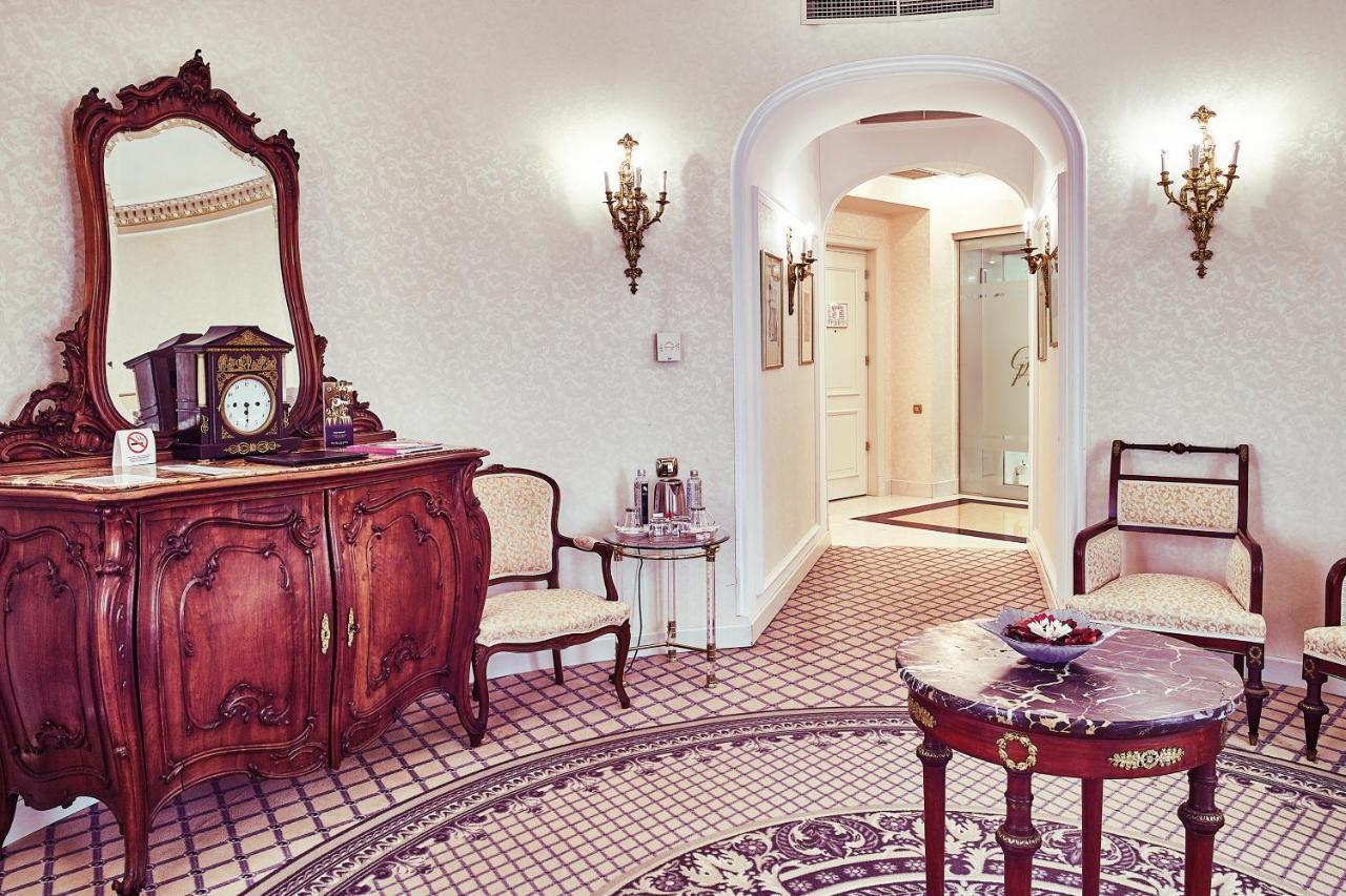 Grand Continental Hotel 5*