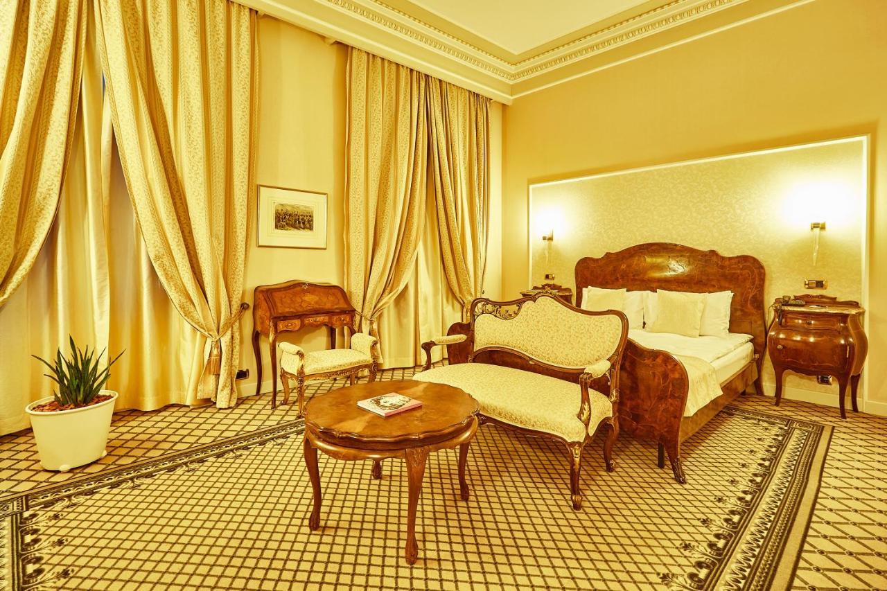 Hotel Grand Continental 5*